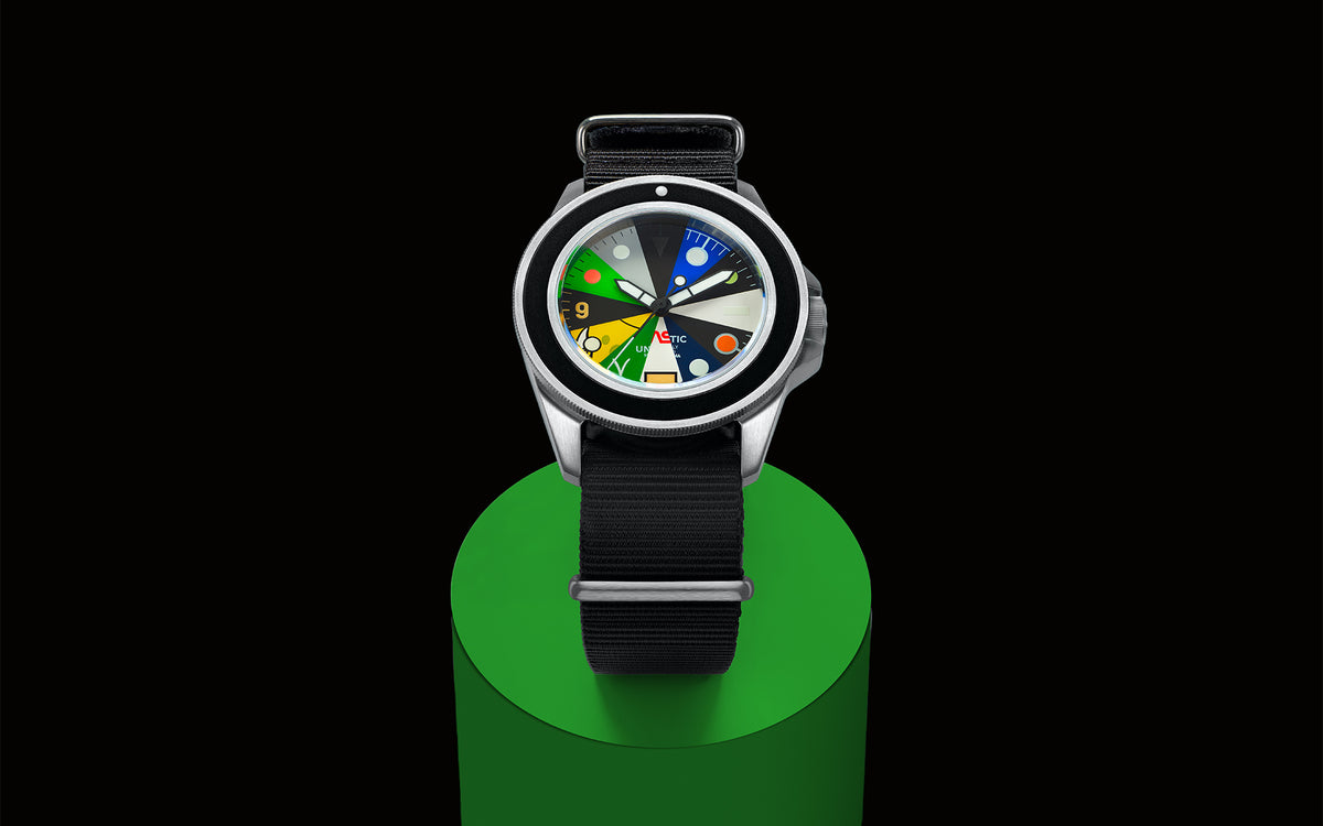 Exclusive twelve-sector dial